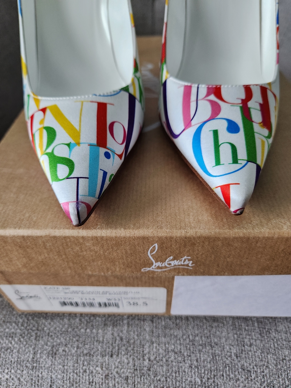 NEW Christian Louboutin Crepe Satin ABC Model / White-Multicolor Pumps - Picture 10 of 10